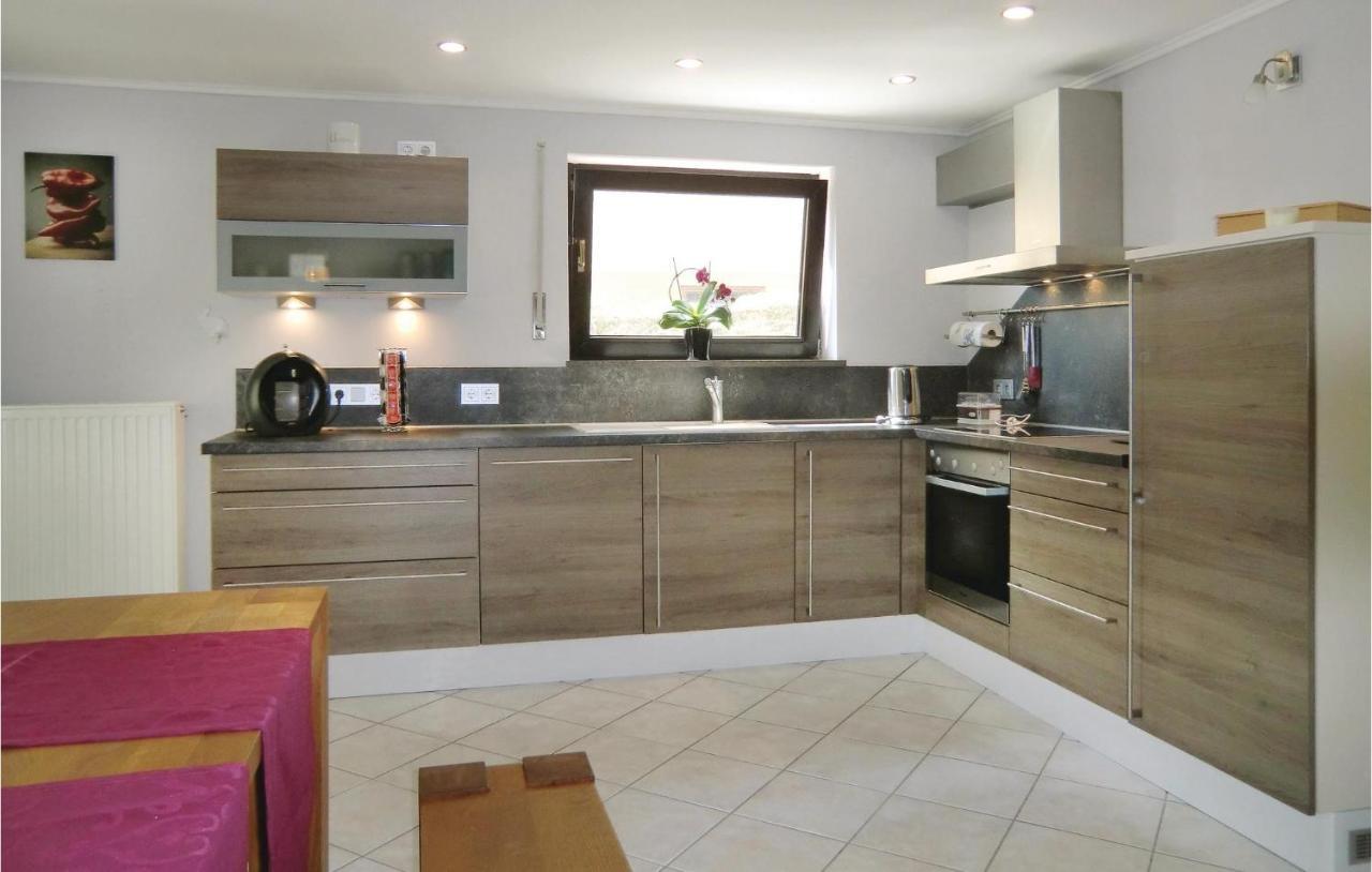 Amazing Apartment In Karlshausen With Kitchen Exterior foto